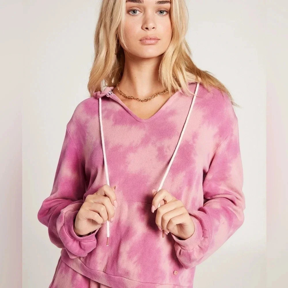 VOLCOM NWT LIVED IN LOUNGE PONCHO FADED MAUVE SIZE SMALL